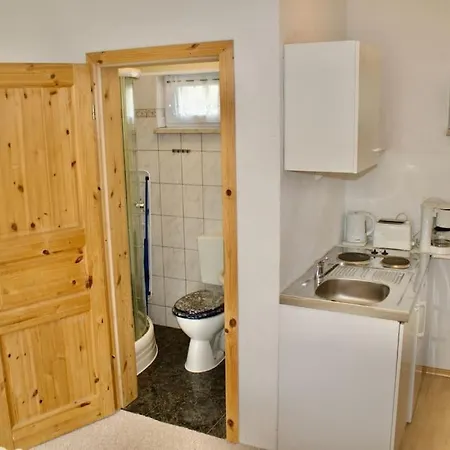 Schoener Gartenbungalow Sellin  Buitenkant foto